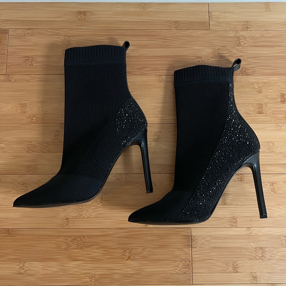 Steve Madden Maxwelle Ankle Booties